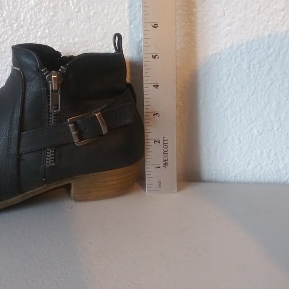 Jessica Cline women's size 7.5W black and brown ankle boot - Picture 10 of 14